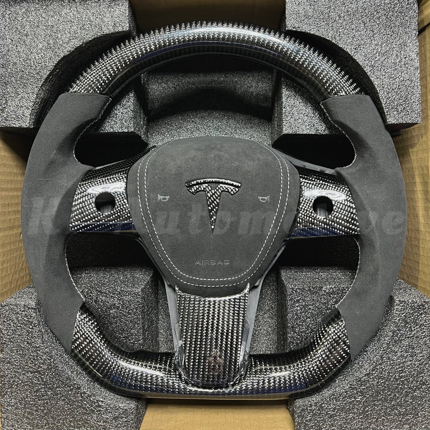 Model Y Gloss Carbon Fiber Steering Wheel (Alcantara) - Full Set